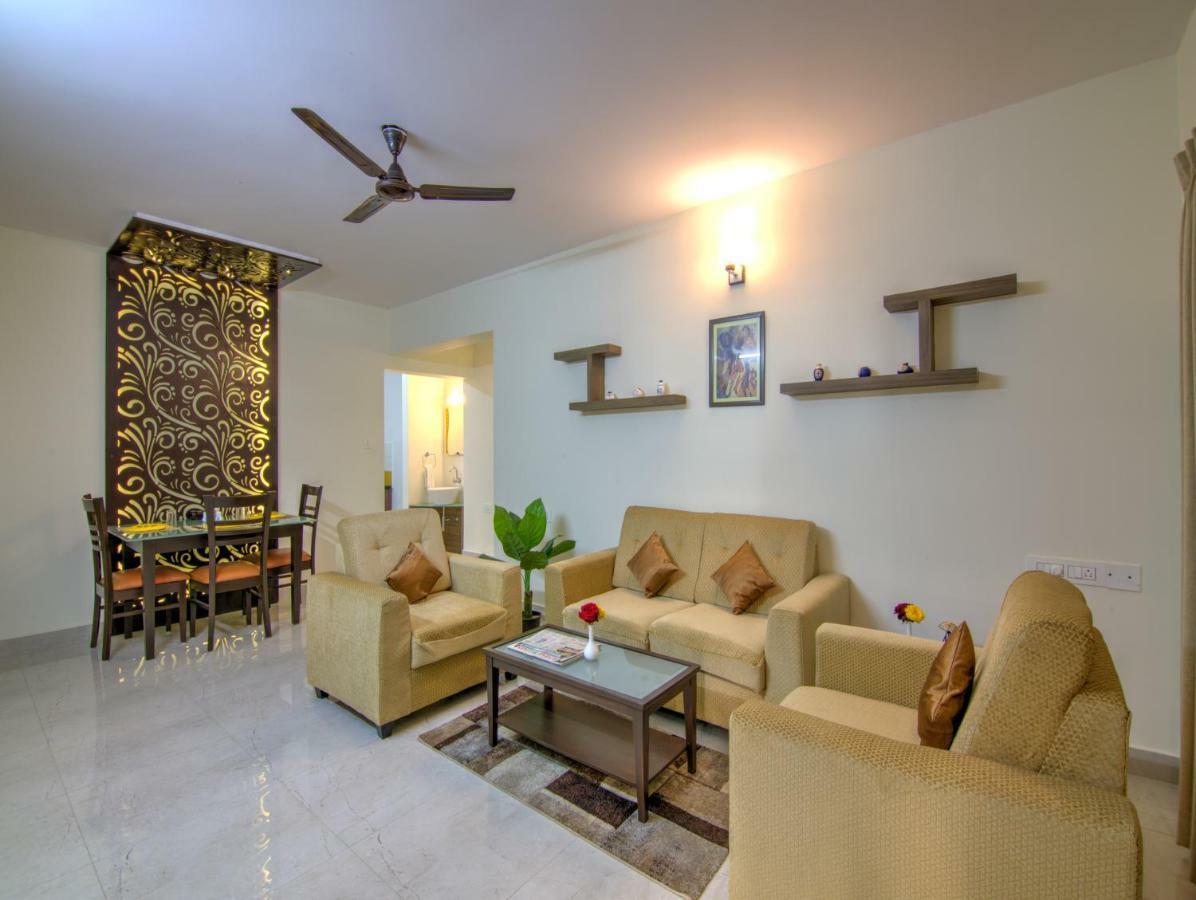 Sunshine Suites Grand Deluxe Bangalore Buitenkant foto